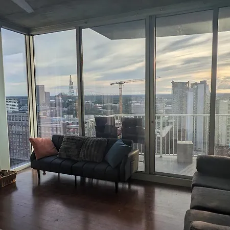 Modern Apartment In Atlanta